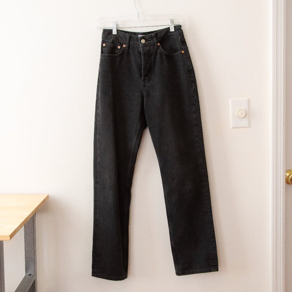 Topshop High Rise Dad Jeans in Charcoal, Size 25